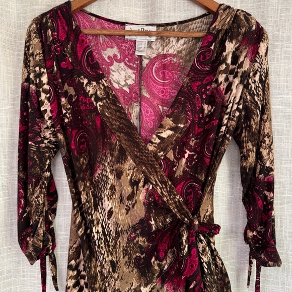 Joseph Ribkoff Red Pink Sheath Dress V-Neck 3/4 Sleeve - Picture 2 of 6